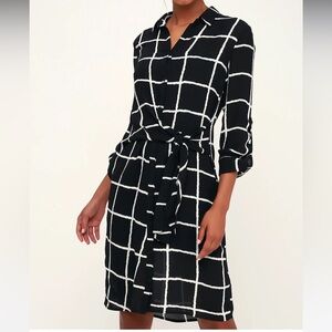 Lulus ‘Taia’ Black and White Grid Print Tie-Front Long Sleeve Midi Dress